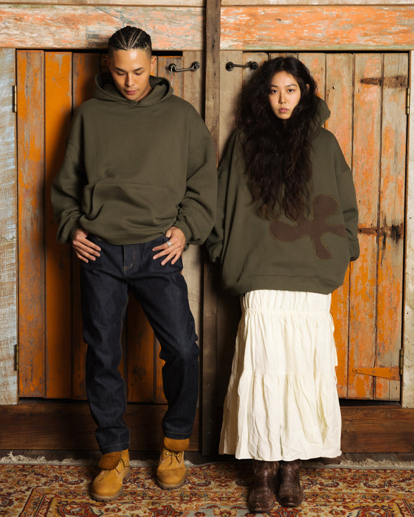 Oversized Back-Appliqué Hoodie (khaki)