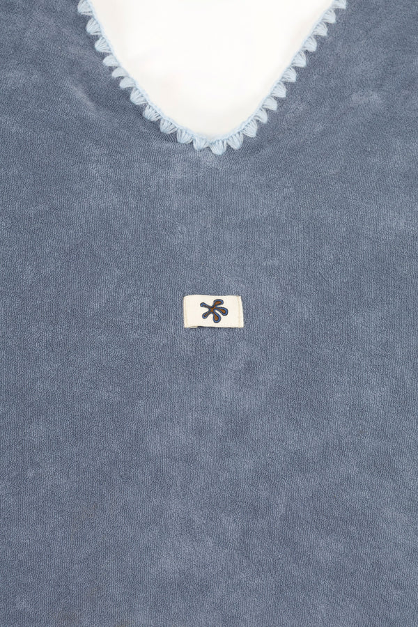 Beach Towel / Throw with Shell Edge Stitch (Blue x Blue)