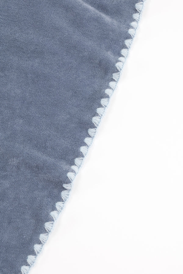 Beach Towel / Throw with Shell Edge Stitch (Blue x Blue)