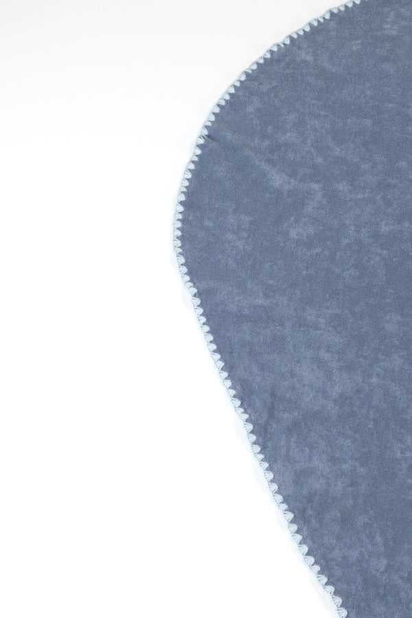 Beach Towel / Throw with Shell Edge Stitch (Blue x Blue)