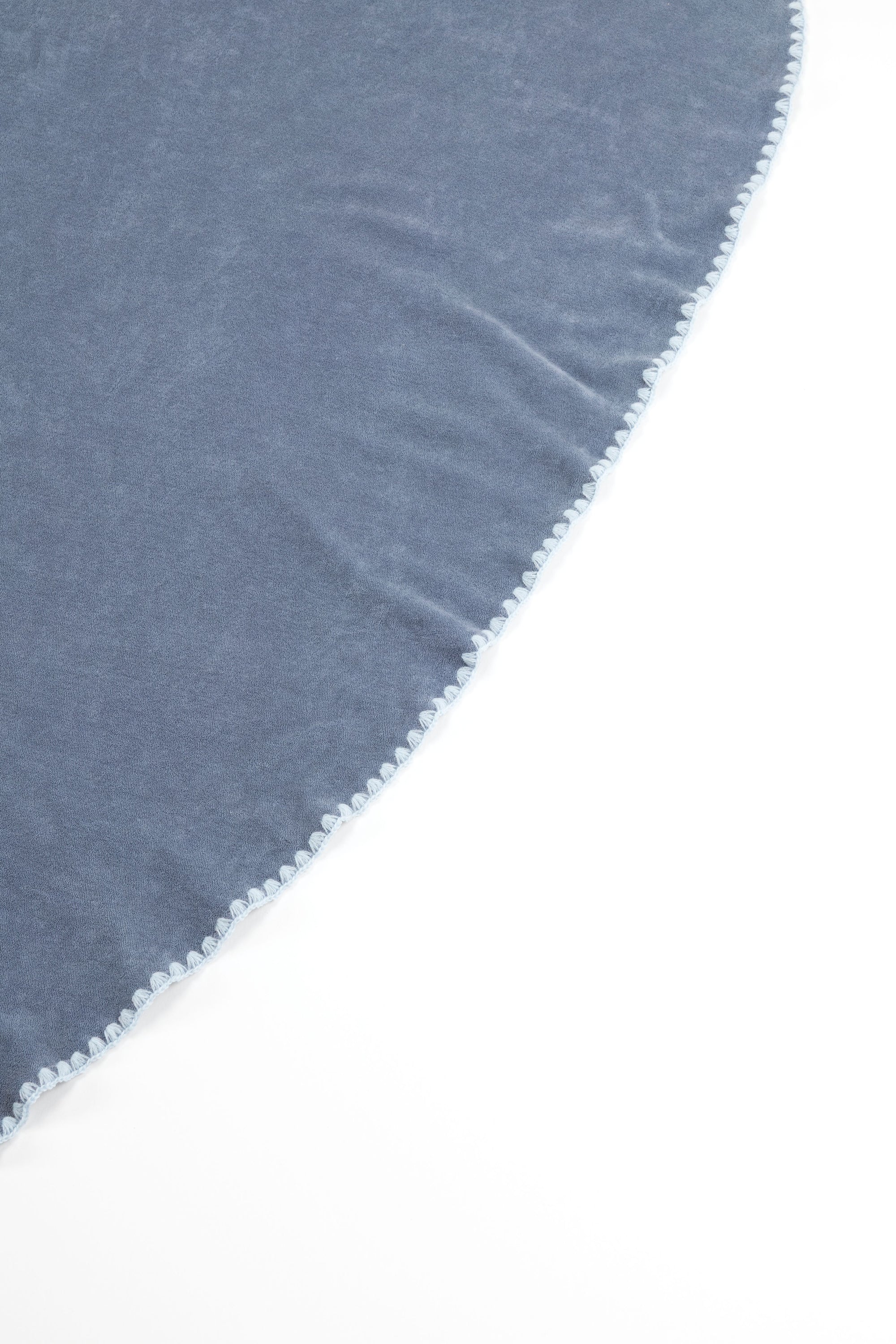 Beach Towel / Throw with Shell Edge Stitch (Blue x Blue)
