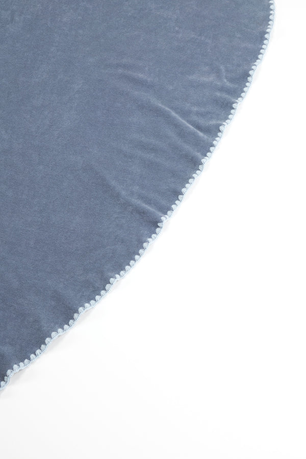 Beach Towel / Throw with Shell Edge Stitch (Blue x Blue)