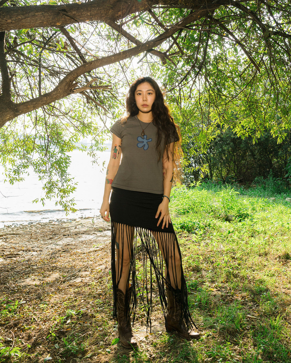 Organic Cotton Flowerchild Tee - Women's Hourglass Fit (Charcoal)
