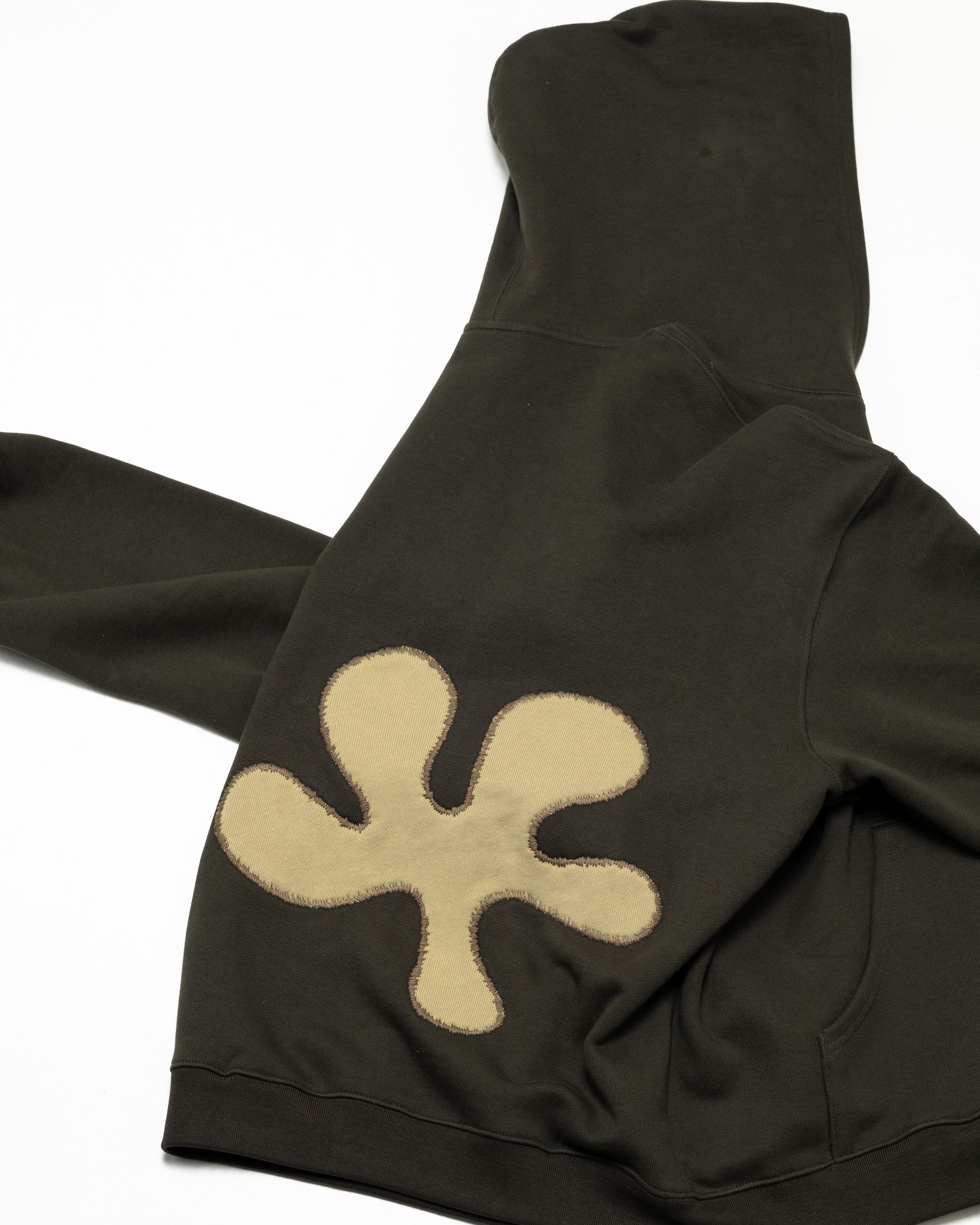 Oversized Back-Appliqué Hoodie (olive x pistachio)