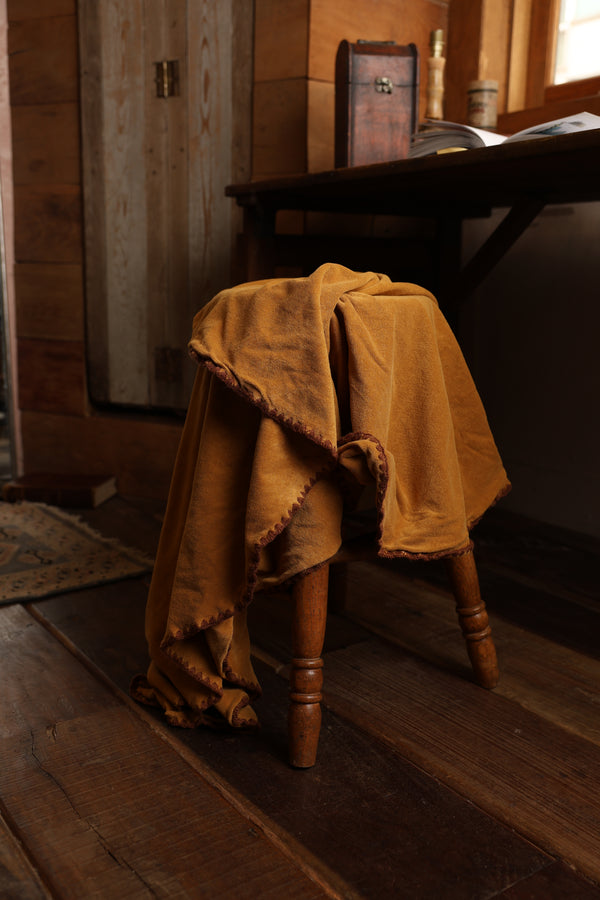 Beach Towel / Throw with Shell Edge Stitch (Earth)