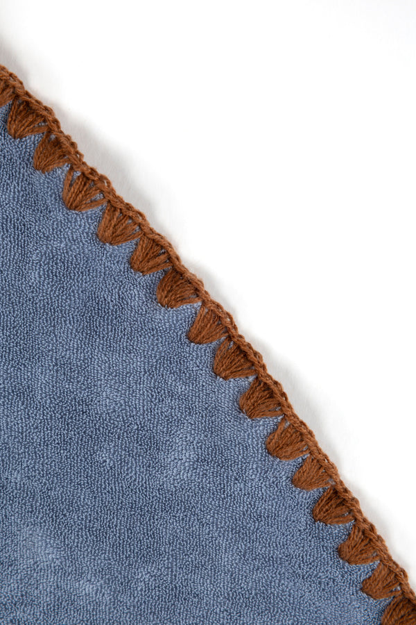 Beach Towel / Throw with Shell Edge Stitch (Blue x Brown)