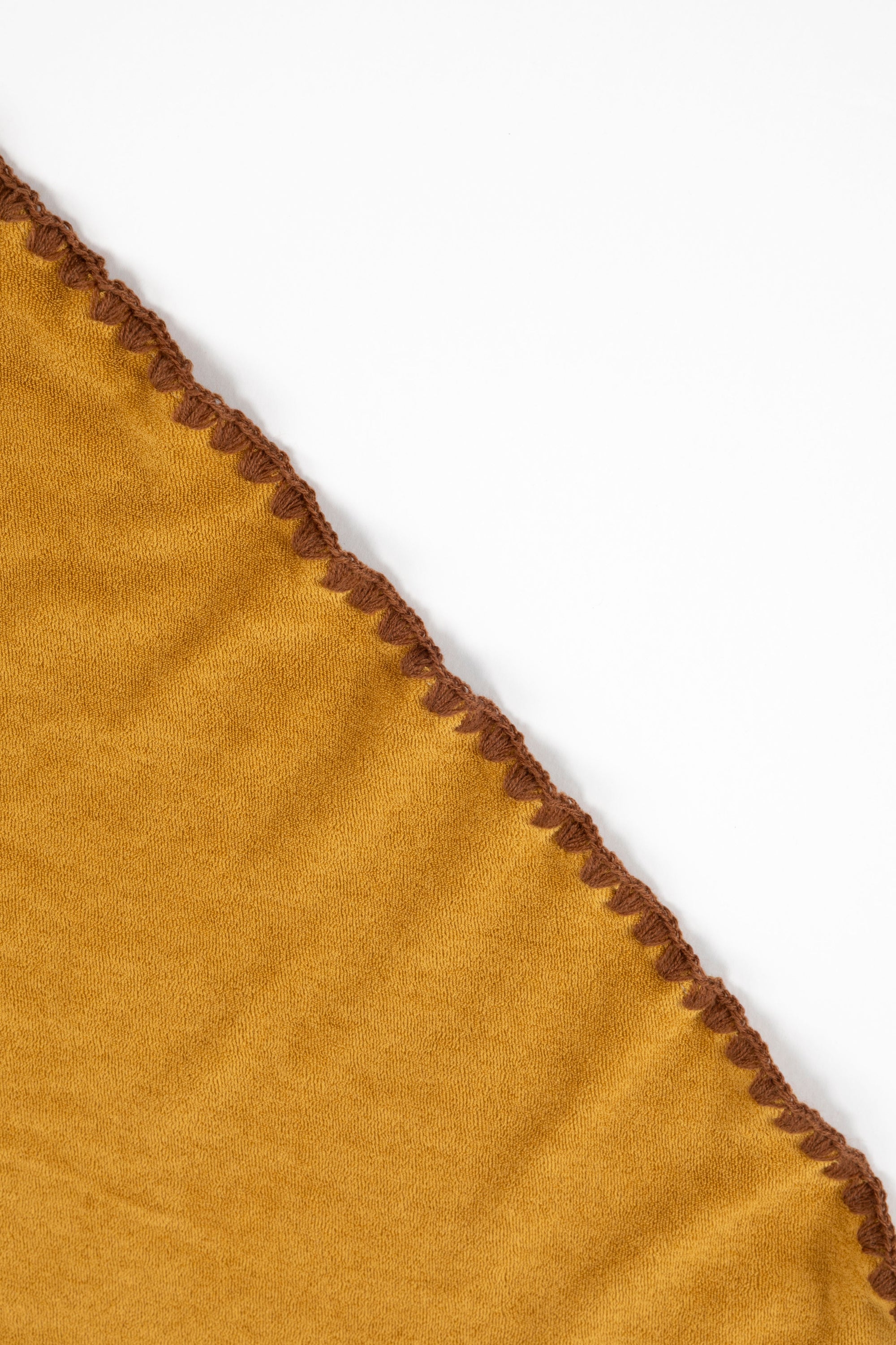 Beach Towel / Throw with Shell Edge Stitch (Earth)