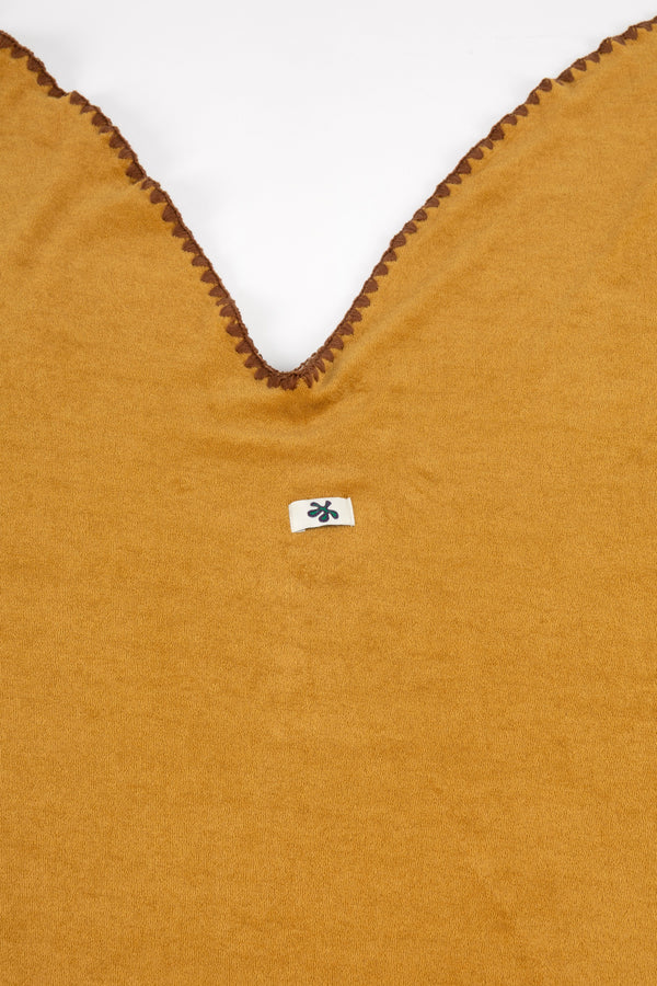 Beach Towel / Throw with Shell Edge Stitch (Earth)