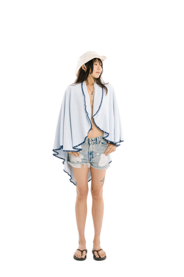 Beach Towel / Throw with Shell Edge Stitch (Baby Blue)