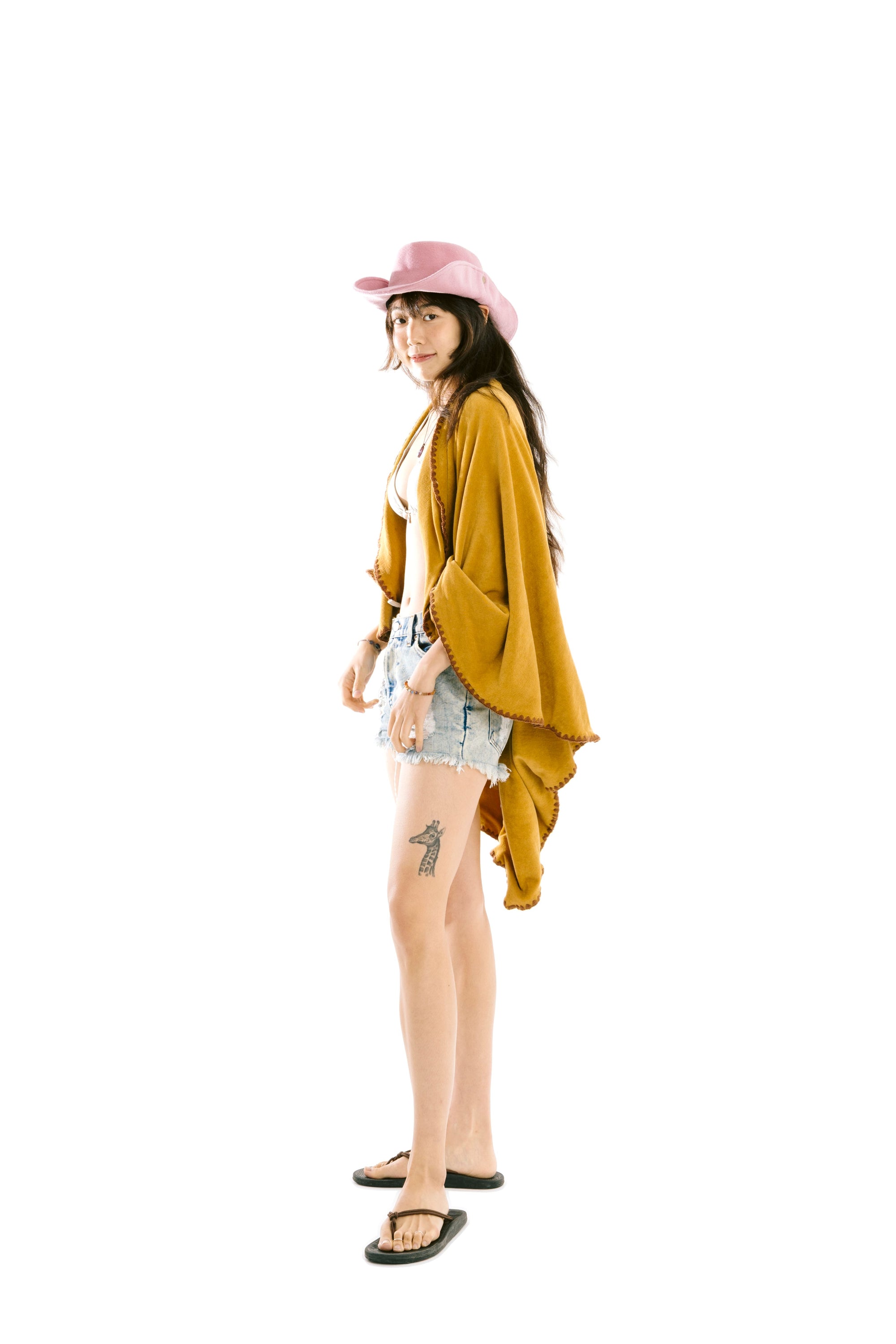 Beach Towel / Throw with Shell Edge Stitch (Earth)