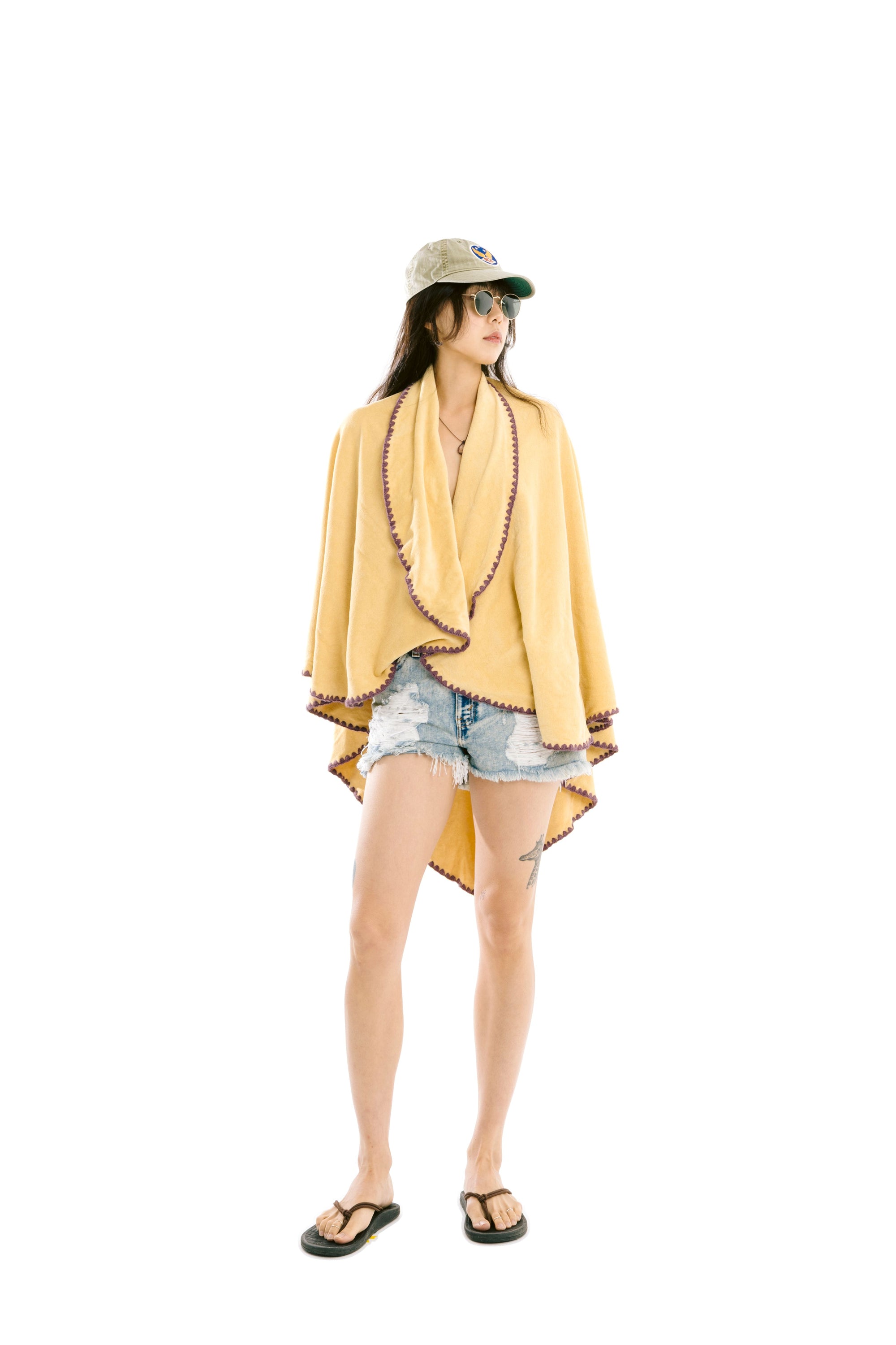 Beach Towel / Throw with Shell Edge Stitch (Baby Yellow)