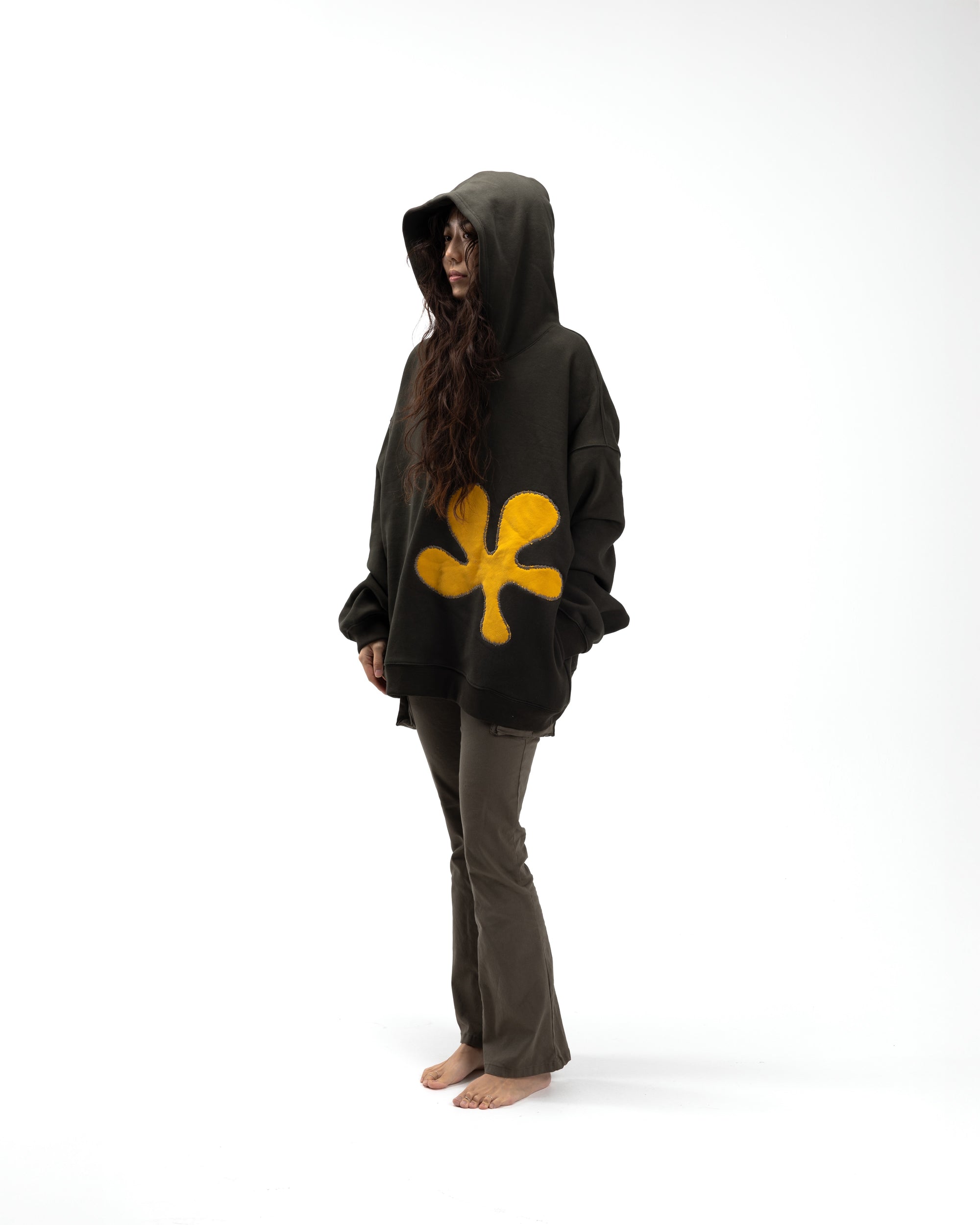 Oversized Front-Appliqué Hoodie (khaki)